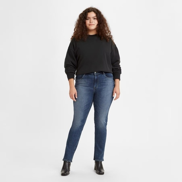 Levi’s Classic Straight Leg High Rise Jeans in Maui Waterfall Dark Wash 30 - Picture 1 of 12